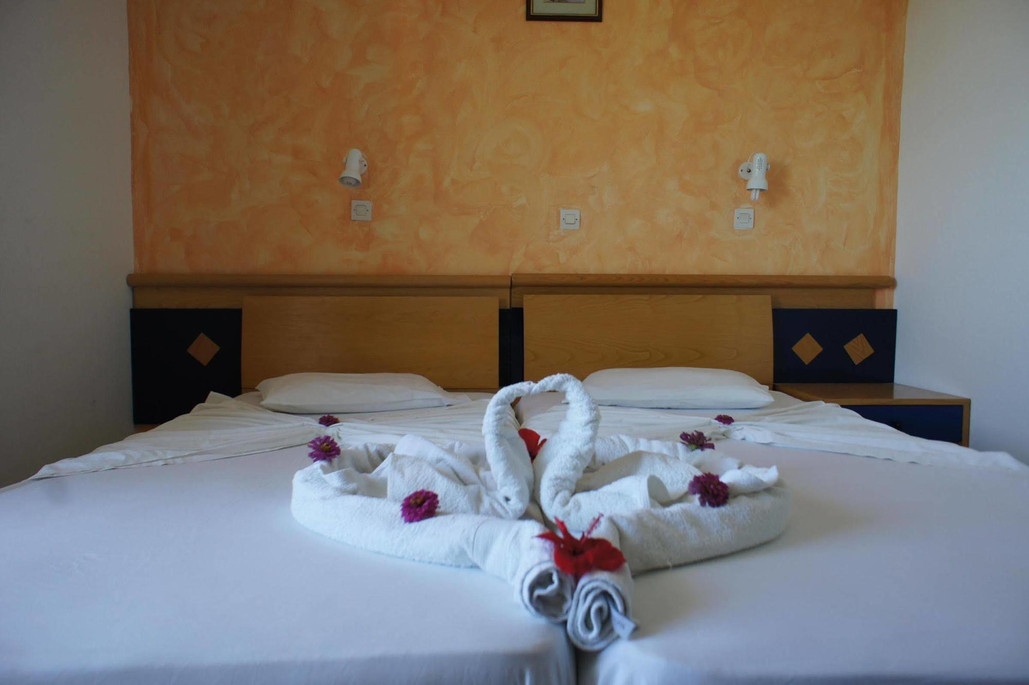 Fili Hotel Apartments Tigaki Exteriér fotografie